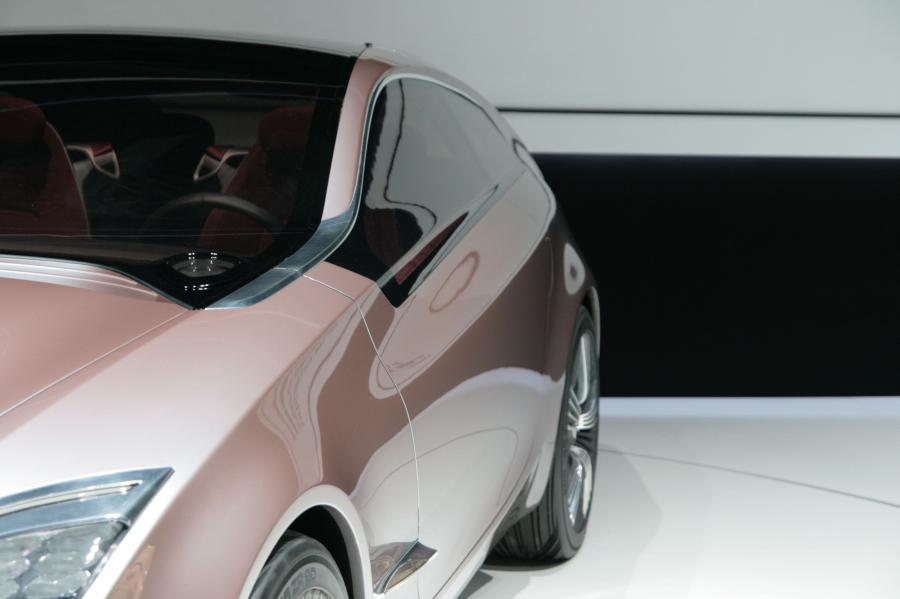  Hyundai i-oniq Concept 2012 года  (фото 13 из 65)